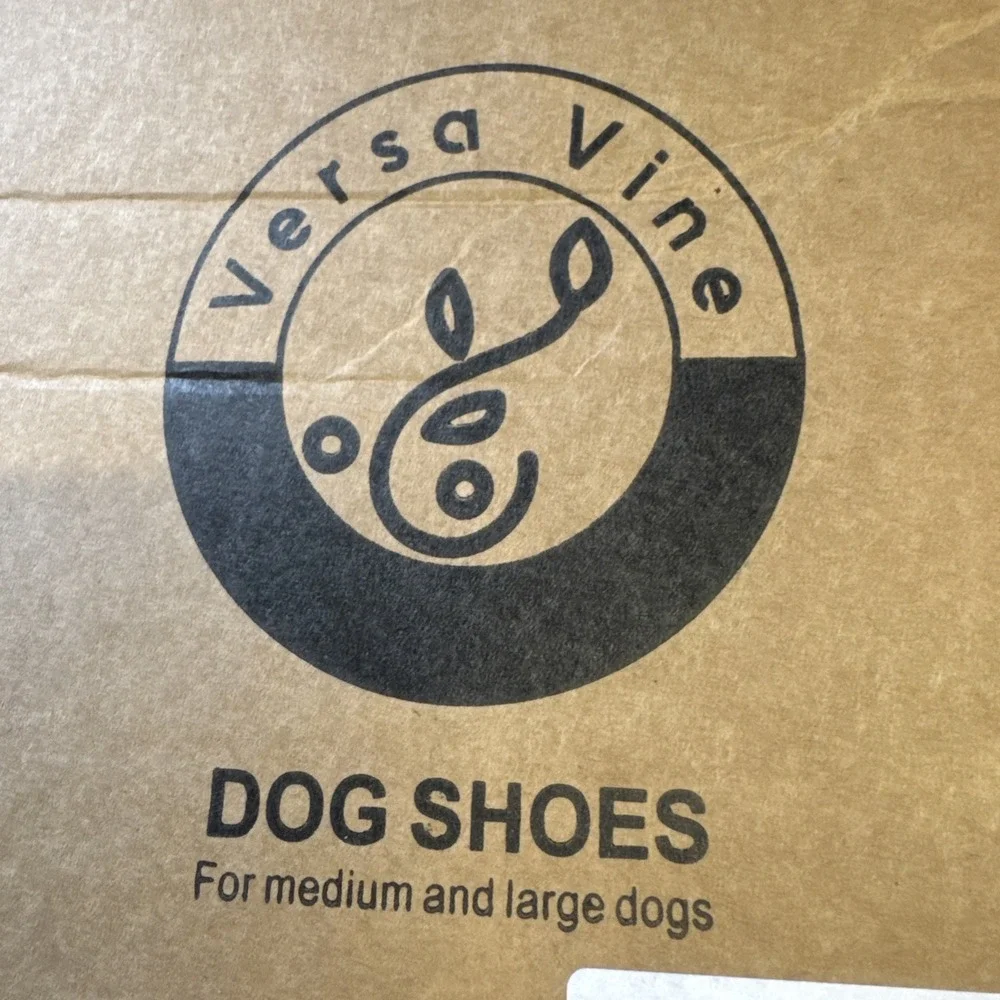 Versa Vine Dog Shoes Size XL Waterproof Anti Slip Pet Boots Black Set of 4‎